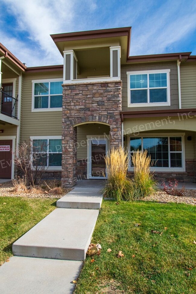 Building Photo - 5020 Cinquefoil Ln