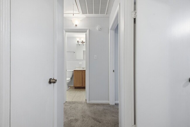 Building Photo - 3228 Dunnbury Ct