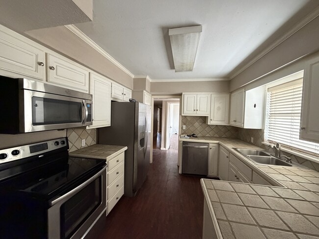 Building Photo - 3604 24th St