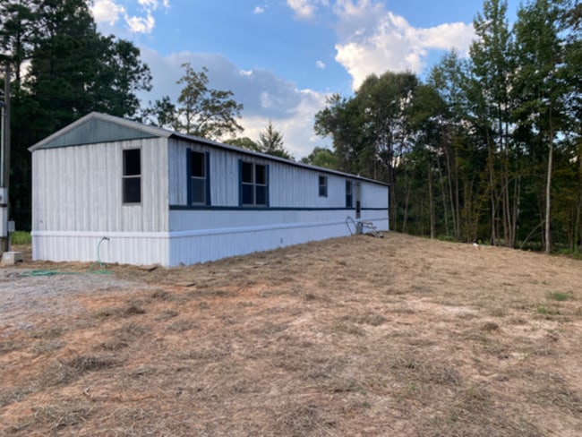 Building Photo - 319 Connie Walters Rd