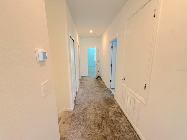 Building Photo - 393 Bogey Dr