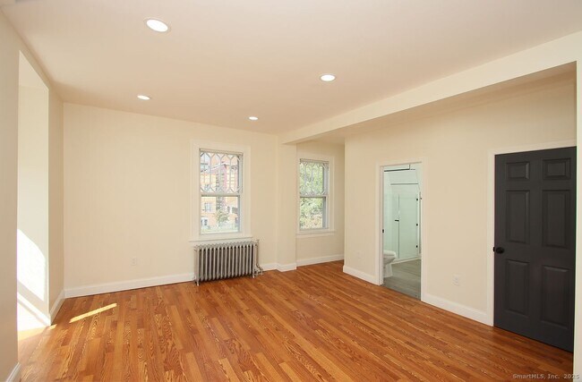 Building Photo - 62 Whitney St