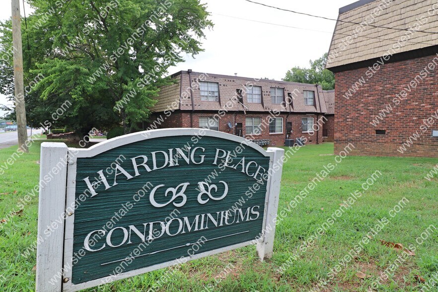 Building Photo - 441 Harding Pl