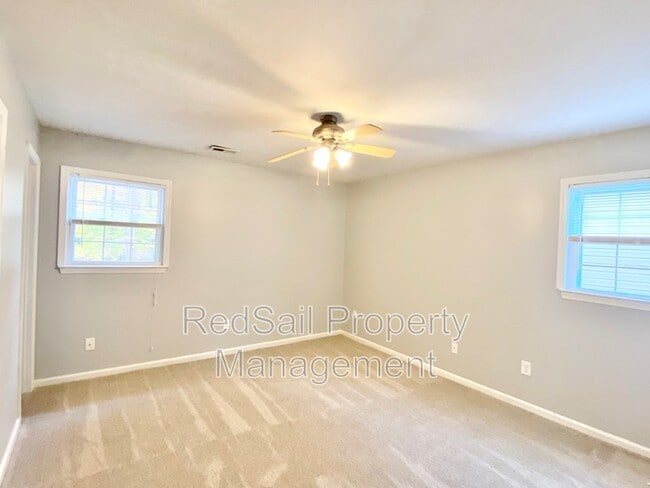 Building Photo - 773 Childress Dr