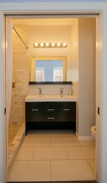 Master Bath - Dual Sinks - 831 3rd St NE