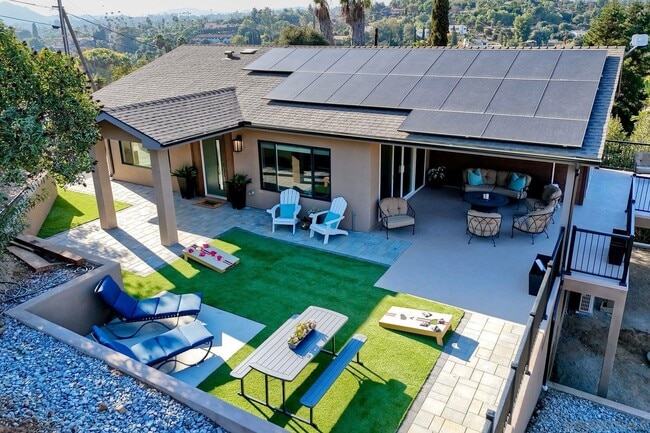 Building Photo - 642 Ranchito Dr