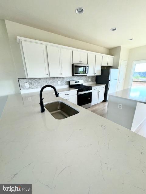 Building Photo - 142 Bamboo Shoot Ln