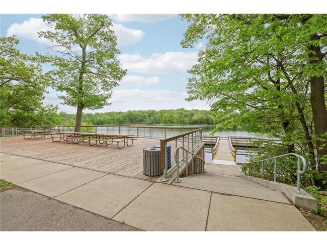 Building Photo - 3757 Bayberry Ln