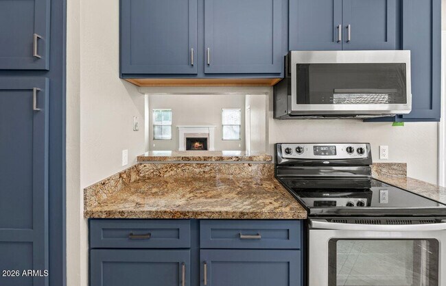 Building Photo - 10059 E Sheena Dr