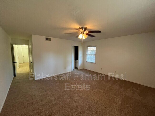 Building Photo - 4255 Carlene Dr