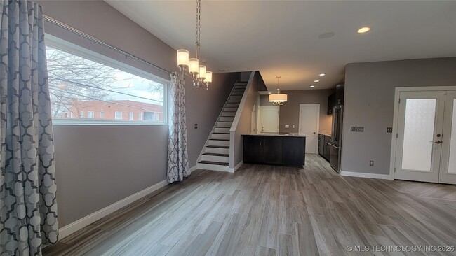 Building Photo - 1430 S Quincy Ave