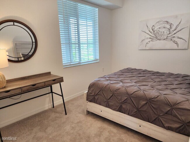 Building Photo - 2 br, 2 bath Condo - 14131 Heritage Landin...