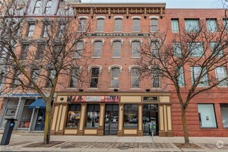 Building Photo - 1360 W 9th St