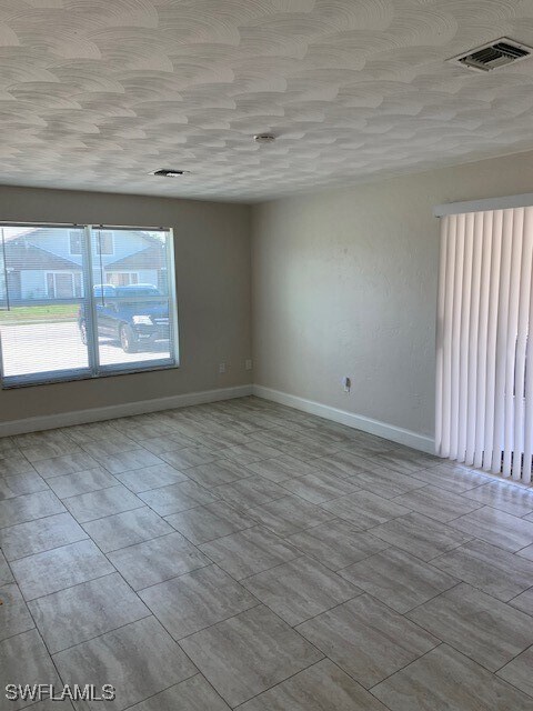 Building Photo - 7651 Winged Foot Dr