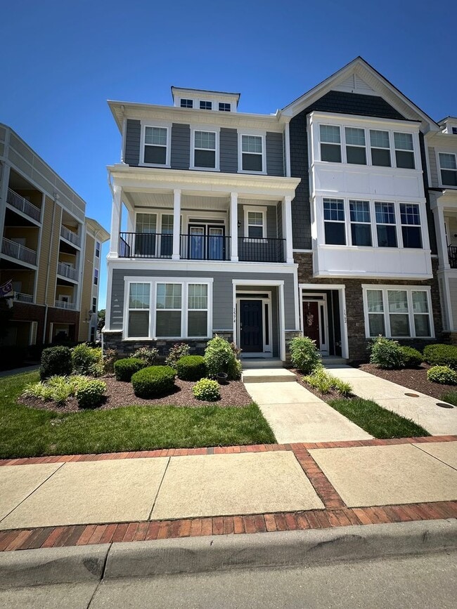 Building Photo - Call Amanda Tate at (757)289-6810 for more information