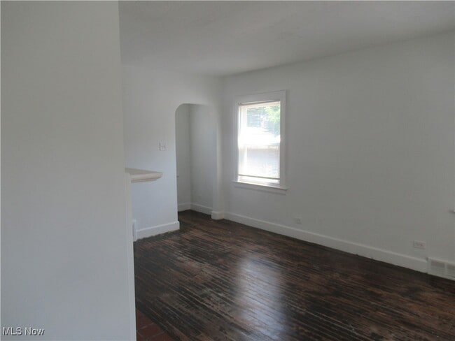 Building Photo - 3443 W 120th St