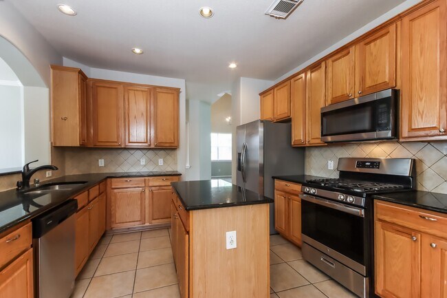 Building Photo - 1002 Alp Springs Ln