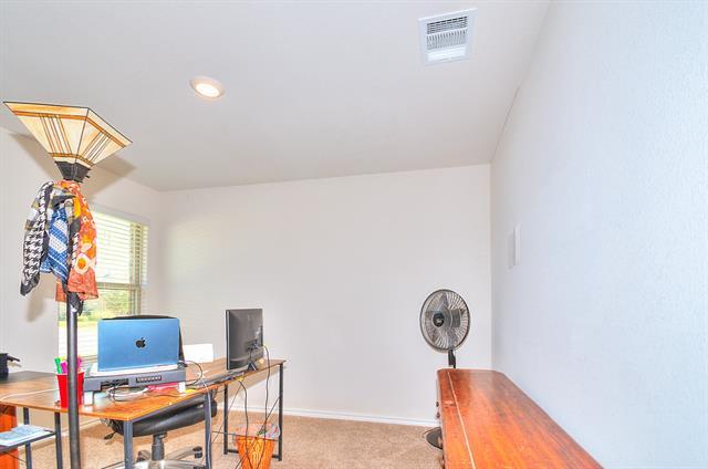 Building Photo - 5103 Knob Hl Dr