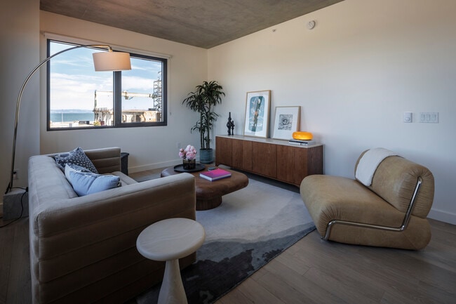 Building Photo - The Sophie Maxwell