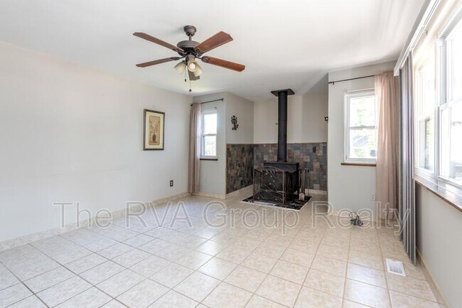 Building Photo - 10006 Redbridge Rd