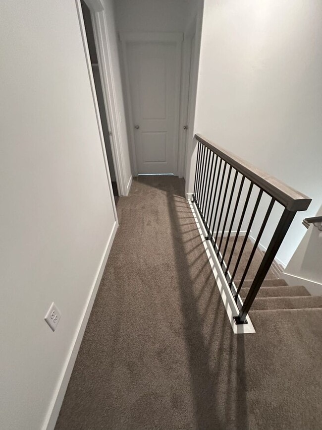 Building Photo - BEAUTIFUL 3-BEDROOM 2.5 BATH TOWNHOME FOR RENT