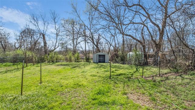 Building Photo - 1602 W Elm St