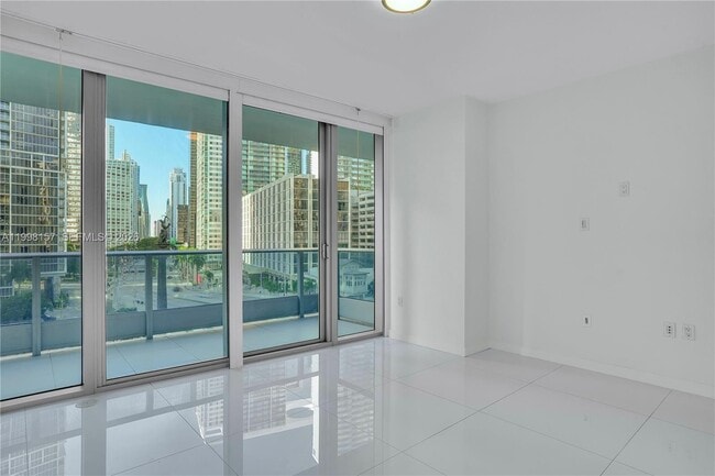 Building Photo - 200 Biscayne Blvd Way