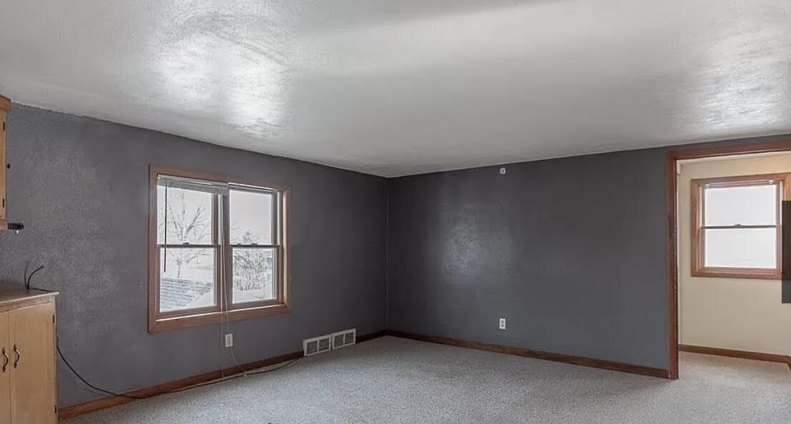 Living room - 1032 Adams St