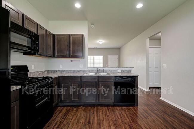 Building Photo - 3533 SE 94th St