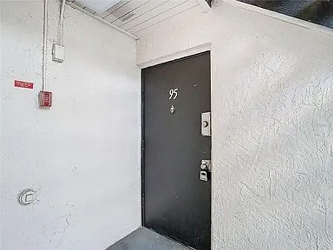 Building Photo - 2BR Condo Near UCF – All-Inclusive Living & Resort Amenities!