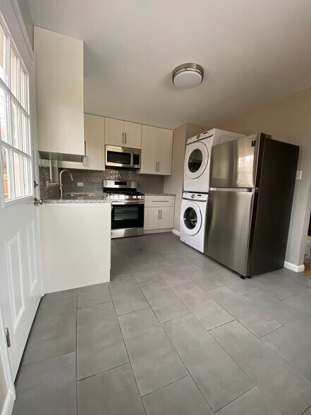 Building Photo - 1617 S Jackson St