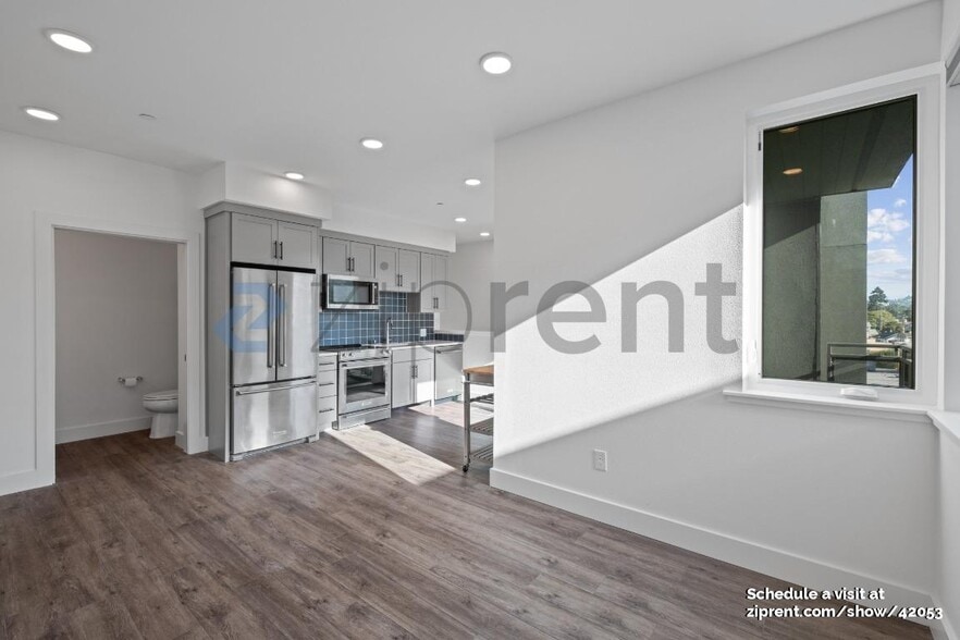 Building Photo - 10300 San Pablo Ave