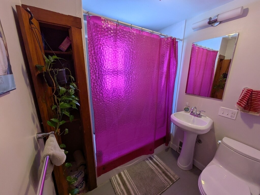 Building Photo - 8 Foskett St