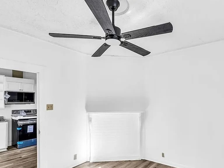 Building Photo - 1315 E Anderson St