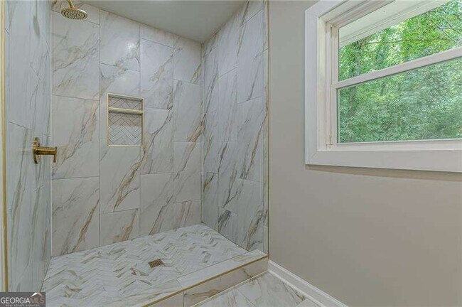 Building Photo - 1624 Dodson Dr SW