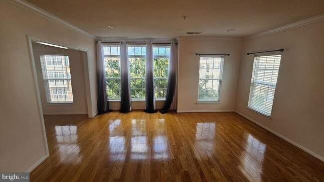Building Photo - 42683 Hollyhock Terrace