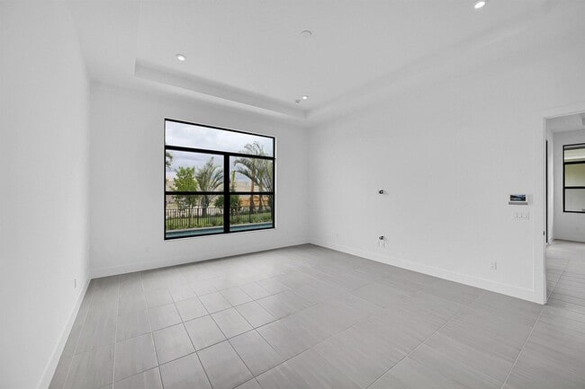 Building Photo - 13917 Vivant Dr