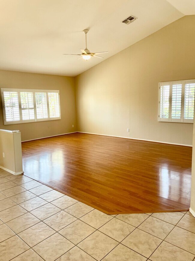 Building Photo - 3-6 Month Rental, Amazing Water Front Property With Private Pool!