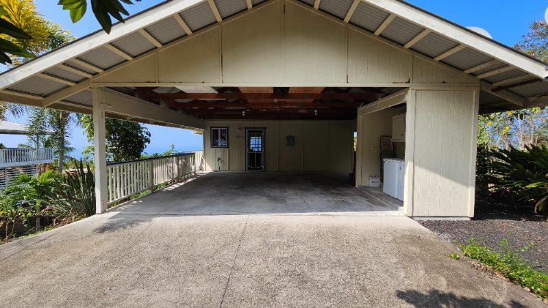 Building Photo - 87-3210-3210 Rd G