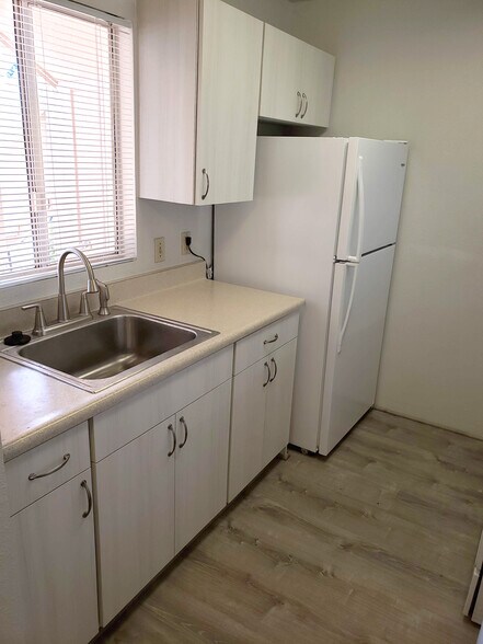 Kitchen - 94-608 Lumiaina St
