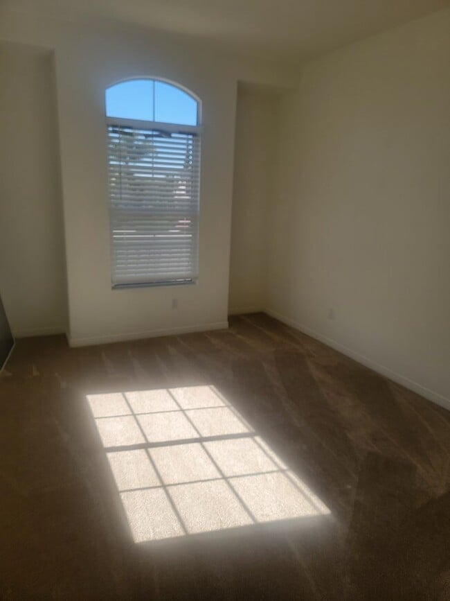 Building Photo - BEAUTIFUL 4 bed/4.0 Bath in the desirable community of Aliso Viejo