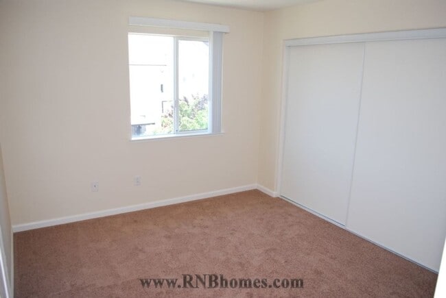 Building Photo - 6301 Bluebill Ct