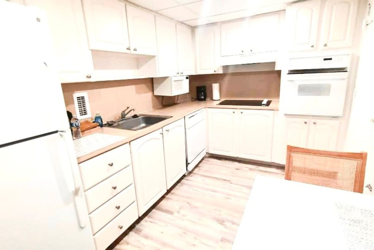 Building Photo - 4001 S Ocean Dr