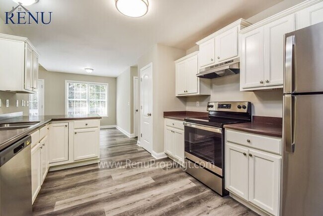 Building Photo - Fall Special: 1/2 off your first month! Av...