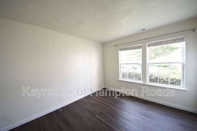 Building Photo - 1109 Lady Ashley Dr