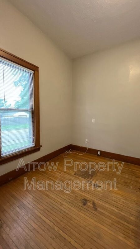 Building Photo - 4902 Madison Ave