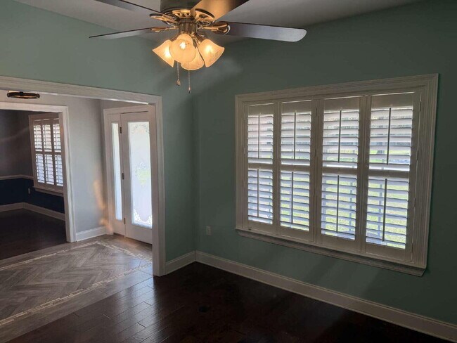 Building Photo - 3467 Sparco Dr