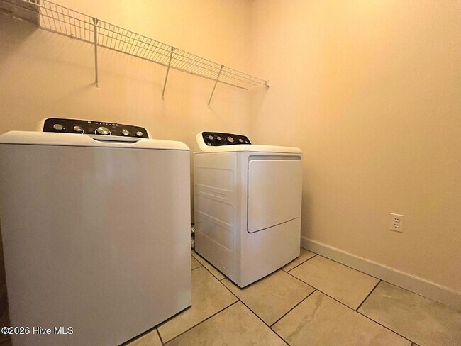 Building Photo - 26 Randolph St