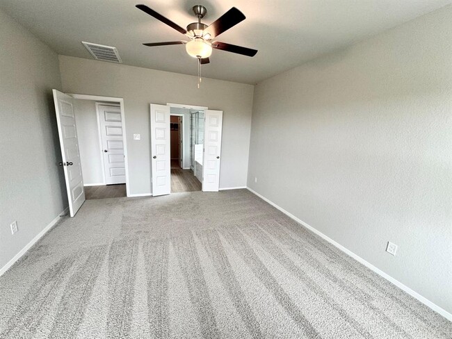 Building Photo - 11624 Comano Dr