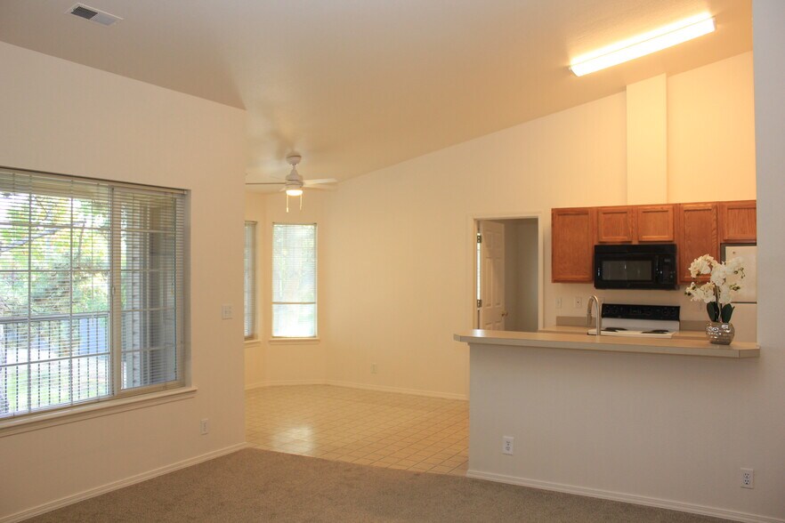 Living Room - 7626 W Opohonga Ln